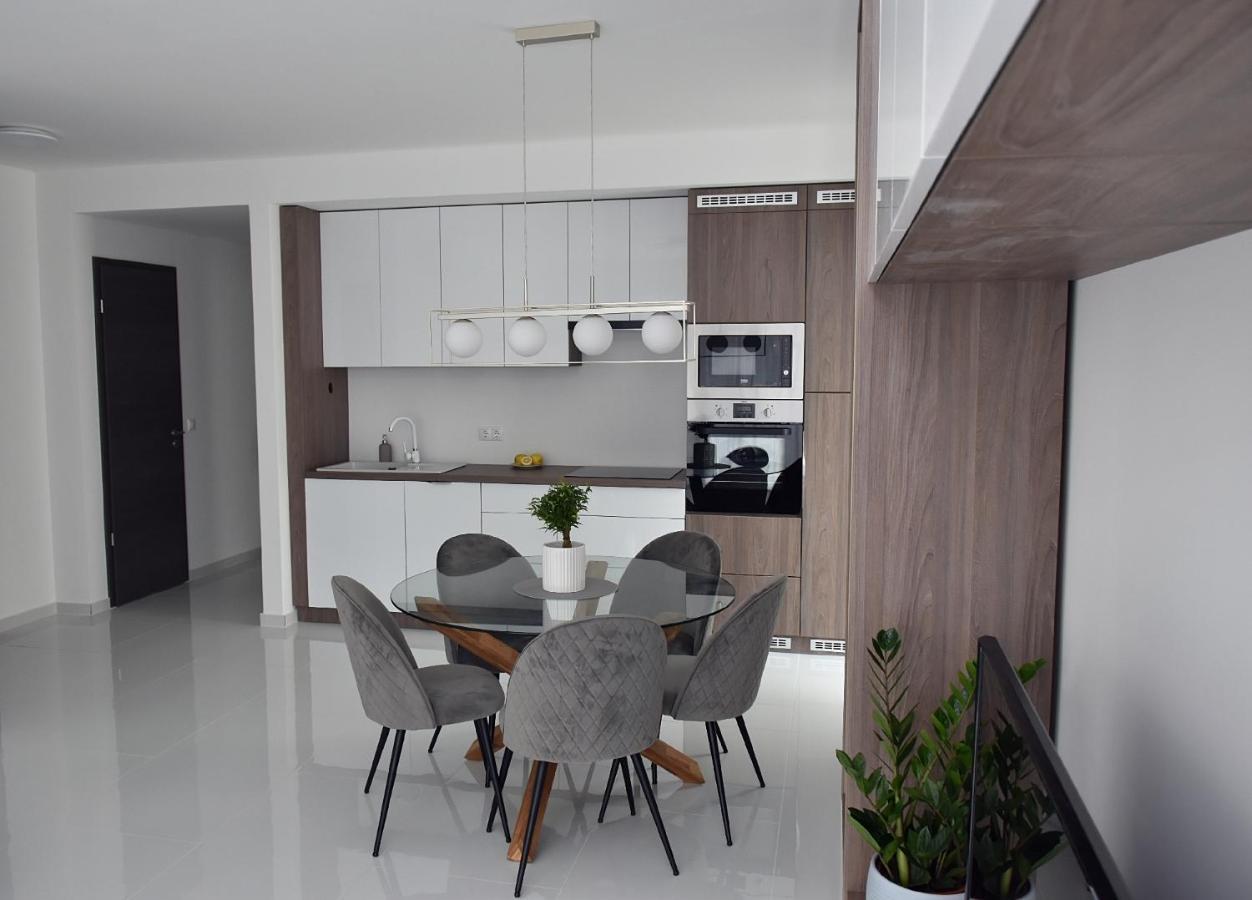Limerence Apartments Siófok Zewnętrze zdjęcie